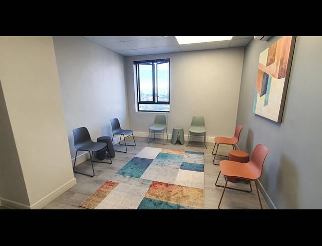 22M² OFFICE TO LET IN PAARL CENTRAL